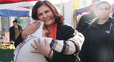 Başkan Çerçioğlu çarşamba pazarı'nda vatandaşlarla buluştu 