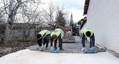 Bilalköy'ün Sokakları Parke Taşla Kaplanıyor