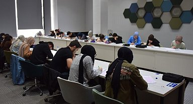 Bursa Yıldırım'da üniversite adaylarına deneme sınavı