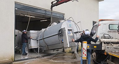 Büyükşehir'den % 50 hibeli soğuk süt tankı