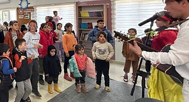 Çevre Şehircilik'ten afet bölgesinde çocuklara moral