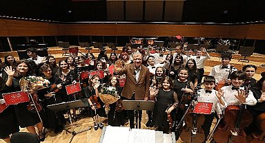 Çocuk senfoni ve Cengiz Özkan'dan muhteşem konser 