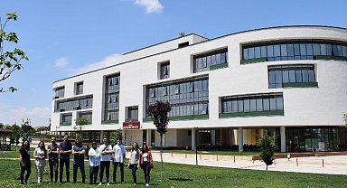 Eğitim burslarından en çok faydalanan üniversite seçildi