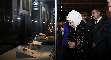 Emine Erdoğan'dan 'Maarif' sergisine ziyaret