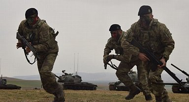 Fırat Kalkanı'nda 13 terörist etkisiz