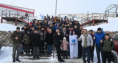 Gençler Erciyes'te doyasıya eğlendi