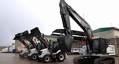 İzmit'e 4 yeni iş makinesi