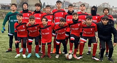 Keşan Gençlerbirliği gol oldu yağdı: 17-1
