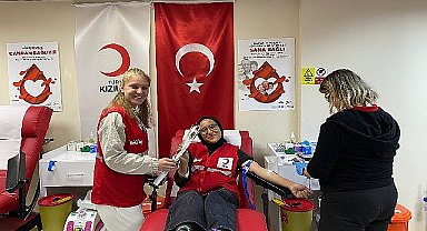 Kızılay Kadın Gönüllüleri'nden “Candan Bağlıyız