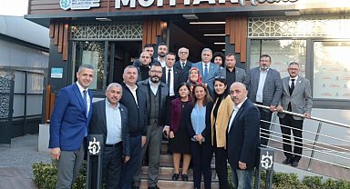 Kocaelili muhtarlardan okul kampanyasına destek