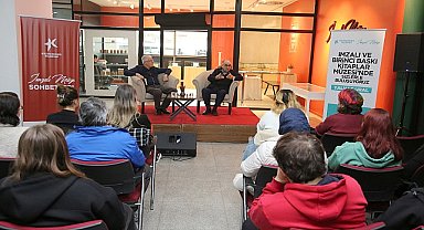 Küçükçekmece'de imzalı müze sohbetlerine Yalvaç Ural konuk oldu