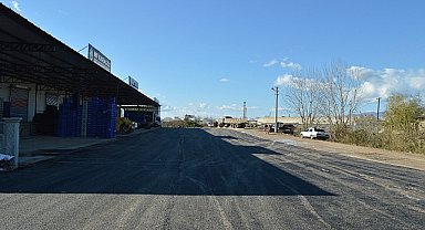 Kumluca Mavikent Beykent Hali'nde asfalt çalışması