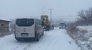 Malatya'da 21 mahallede kar küreme seferberliği
