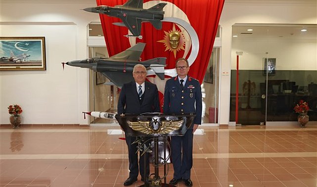 Milli Savunma Bakanı Güler’den 3’üncü Ana Jet Üs Komutanlığı’nda denetleme