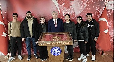 Rektör Prof. Dr. Budak'tan final sınavlarına hazırlanan öğrencilere moral ziyareti
