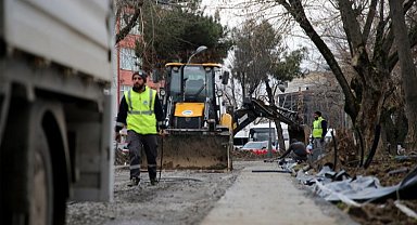 Sakarya'nın en eski caddesi modern görünüme kavuşuyor