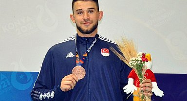 Sakarya'nın milli gururu.. Bayrağımızı Paris'te dalgalandıracak