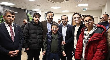 Sanayi ve Teknoloji Bakanı Mehmet Fatih Kacır, 2024'e Bağcılar'da girdi