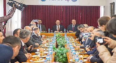 Türk-İş'ten Soyer'e tam destek