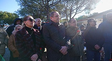 Uğur Mumcu Ayvalık'taki evinin önünde anıldı