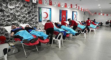 Üsküdar'da 100.yılın ilk kan bağışı 