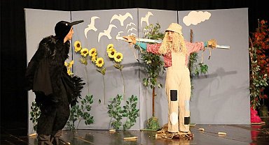 1001 Sanat ekibi miniklerin neşesi oldu