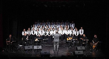 6 Şubat'ta hayatını kaybedenler türkülerle anıldı