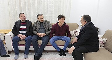 Ak Parti Belediye Başkan Adayı Savran'dan ev ziyaretleri 