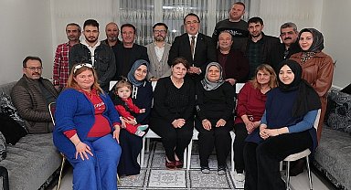 AK Parti Nevşehir Belediye Başkan Adayı Dr. Mehmet Savran, Nevşehir'de bulunan depremzede aileleri ziyaret etti