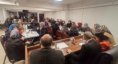 AK Parti Pazaryeri A takımı parti üyelerine tanıtıldı