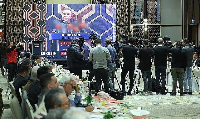 Antalya Büyükşehir Belediye Başkanı ve Cumhuriyet Halk Partisi (CHP) Antalya Belediye Başkan Adayı Muhittin Böcek Antalya basınıyla buluştu
