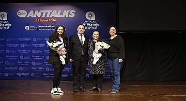 Anttalks'ta Ezo Sunal konuk oldu