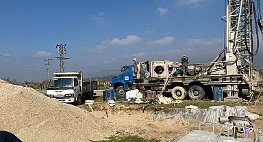 Baharlar Mahallesinde sondaj çalışmaları sürüyor