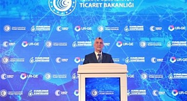 Bakan Bolat, 6. Kümelenme Konferansı'nda Konuştu