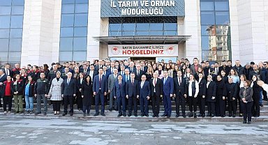 Bakan Yumaklı ve Başkan Büyükkılıç, bölgenin en büyük tarım fuarını ziyaret etti