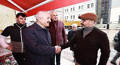 Başkan Adayı Büyükgöz Bağdat Esnaflarını Dinledi