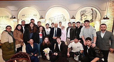 Başkan Adayı Büyükgöz Gebzeli Gençlerle 'Gençlik Kahvesi'nde Buluştu