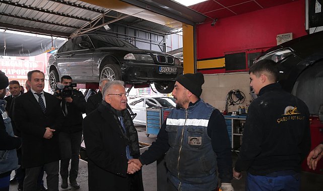 Başkan Büyükkılıç'tan Kayseri Oto Sanatkarlar Odası'na ziyaret