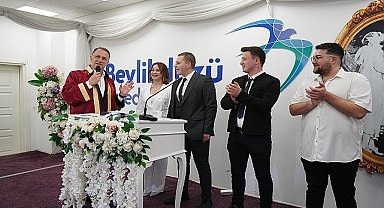 Başkan Çalık'tan Sevgililer Günü'nde Evlenen Çiftlere Sürpriz