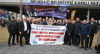 Başkan Palancıoğlu ilçeye kazandırdıkları pazar yerinde alışveriş yaptı