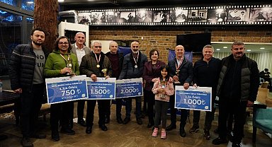 Beylikdüzü'nde emekliler için ödüllü tavla turnuvası