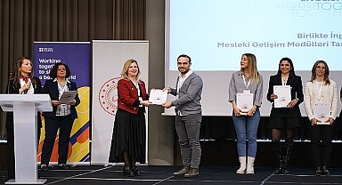 Birlikte İngilizce projesinin 'Sürekli Mesleki Gelişim Seti', tüm İngilizce öğretmenlerinin erişimine açılıyor