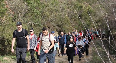 Bizim Köy Doğa Yürüyüşünde tohum topları toprakla buluştu 