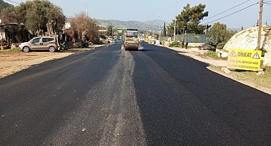Bodrum'da sıcak asfalt çalışmaları sürüyor