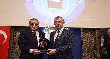 Büyükakın, Türk Büro-Sen'in moral gecesine katıldı