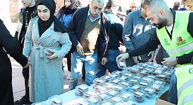 Büyükşehir'den Miraç Kandilinde tatlı ikramı