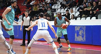 Çayırova Belediyesi, Kağıtspor'u mağlup etti