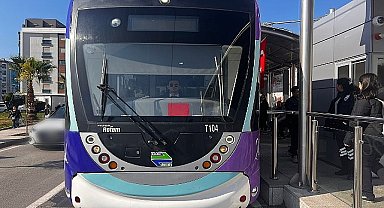 Çiğli Tramvayı “Kırmızı