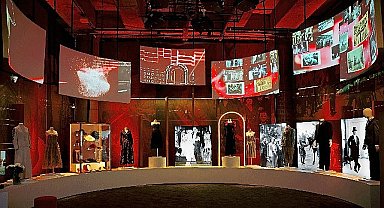 Cumhuriyetin Yüzü sergisi yoğun ilgi üzerine 2 Haziran tarihine kadar uzatıldı