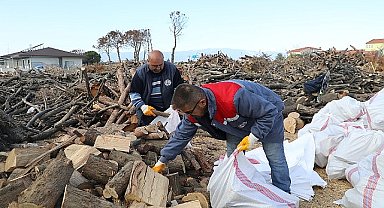 Deveciler “Burhaniye'de Kalpleri Isıtıyoruz
